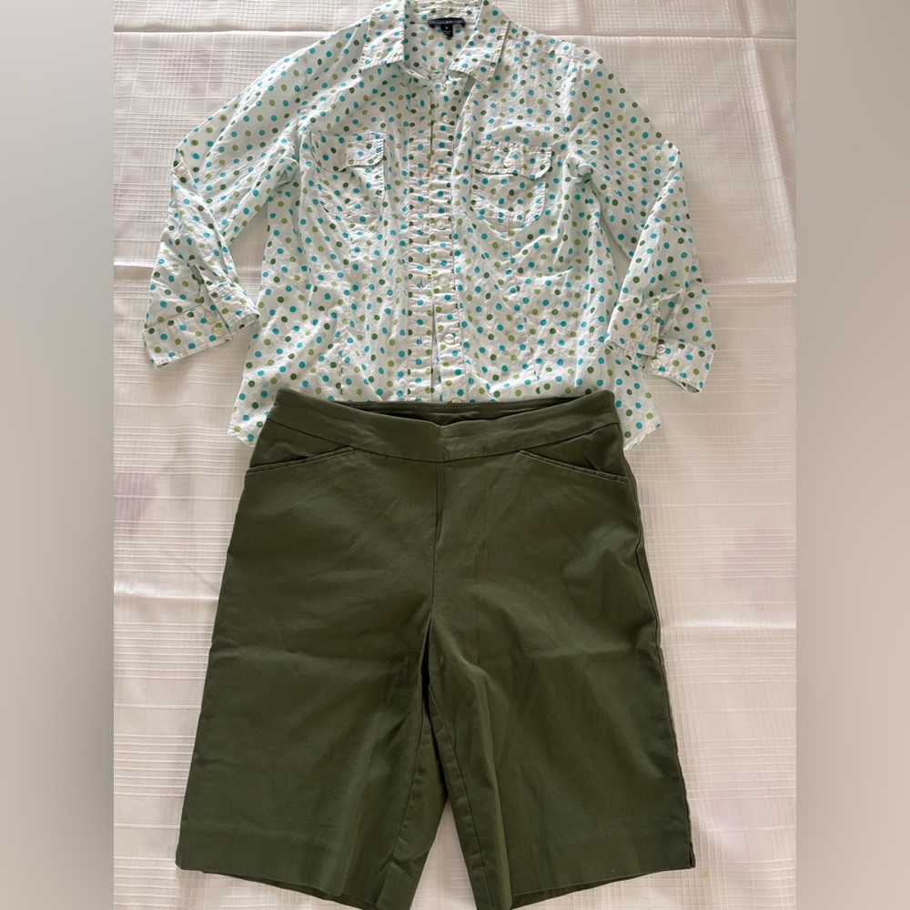 Set of Shorts &Top Women’s Green Shorts and Polka Dots White Shirt Size-M EUC